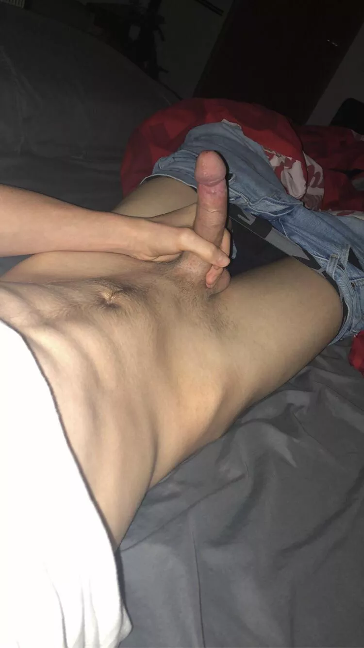 if this goes viral i’ll post whatever the top comment wants me to posted by pussytappa