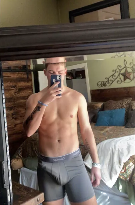 If we were roommates, would you let me pound your ass? by thatonestud2