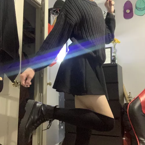 If you can guess my favorite color you get a night of cuddles with me :) by pale_blushes