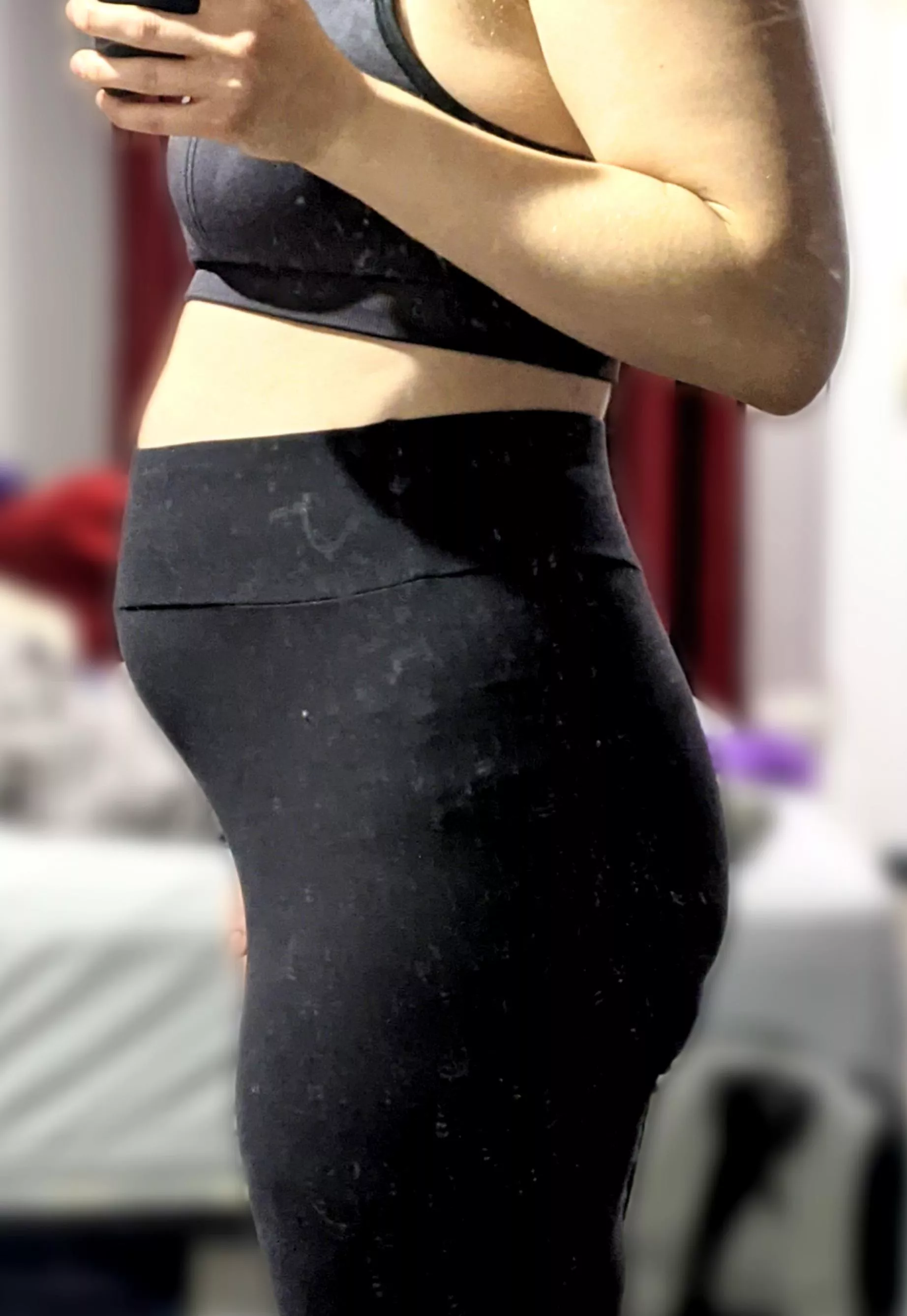 If you didn't know I drank a Large McDonald's Sprite, how far along do you think I'd be? LOL Link to a time lapse vid in the comments! 😊 posted by Vanessa_Siren