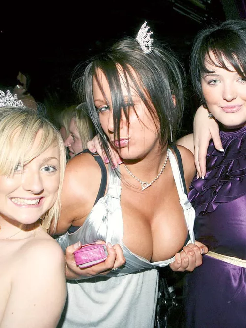 If you got it, show it! by JosjeDue