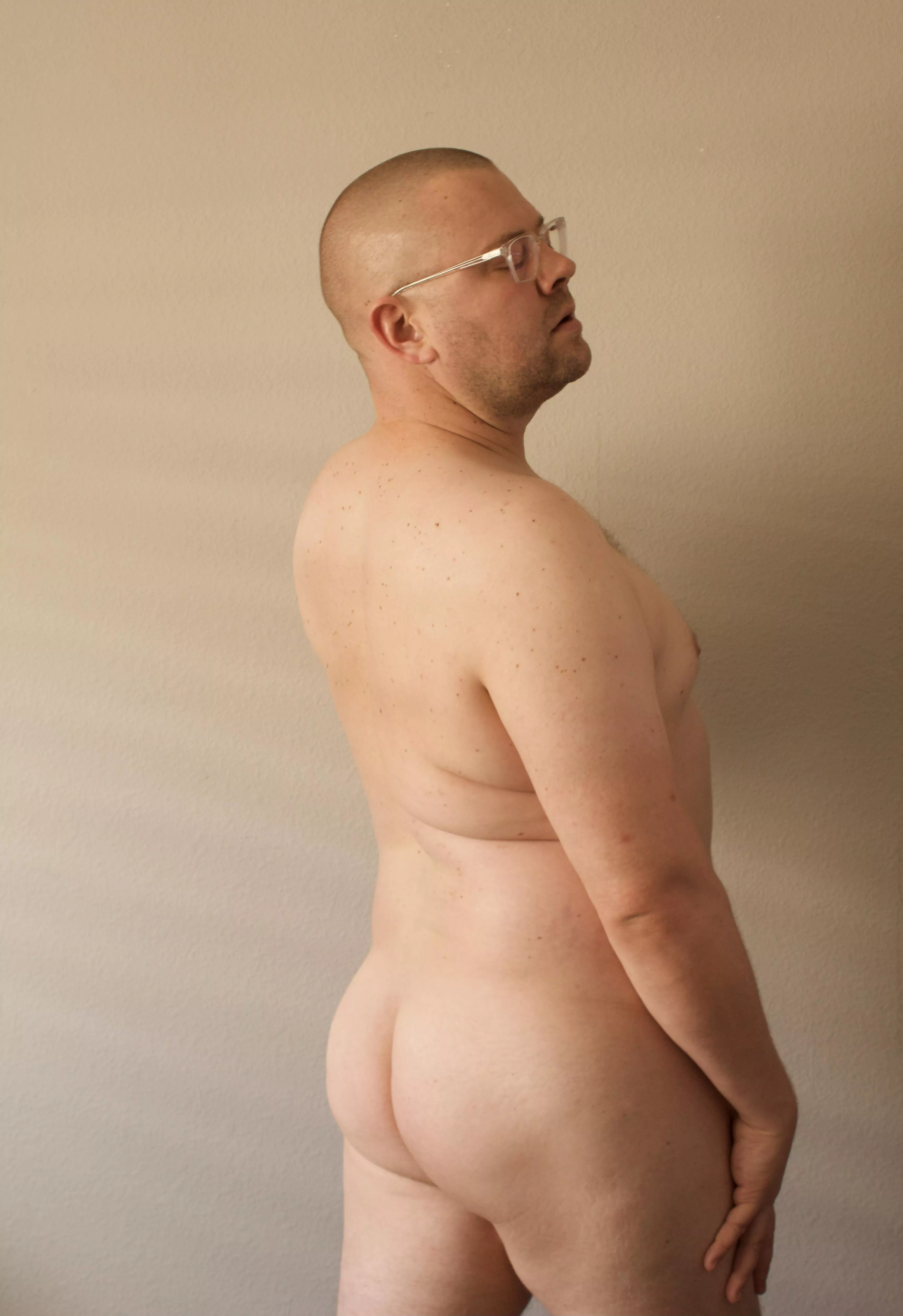 If you like tall chubby bisexal men! I'm your guy! 😉 posted by DudeoirBorck