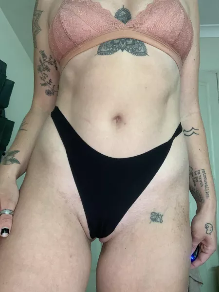 If you look close enough you’ll see the cute freckle next to my belly button 😇🤗 by WickedWendyX