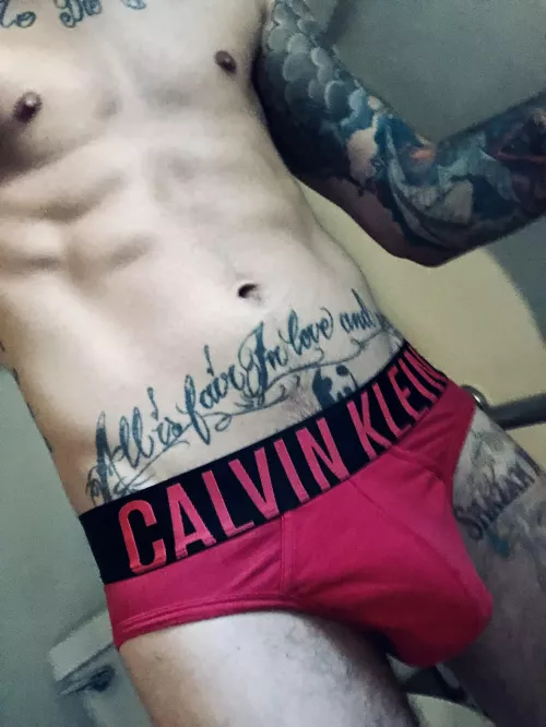 If you look closely you’ll see an outline lol by yoitscurly