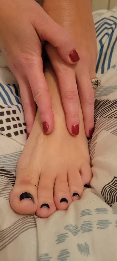 If you rub my feet it would free up my hands for other things... by IntheStars802