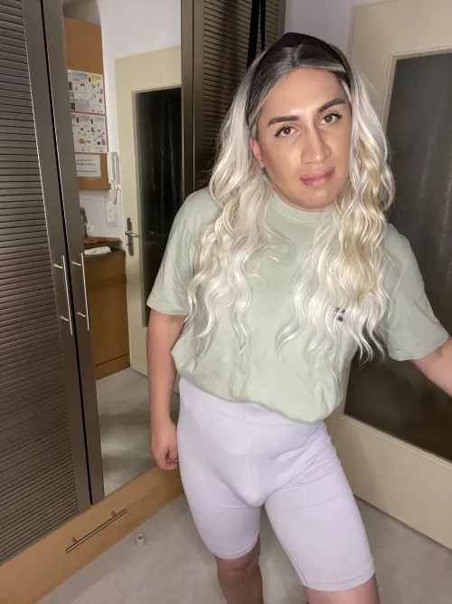 if you saw me at the gym, would you stare at my crotch? by mykey182