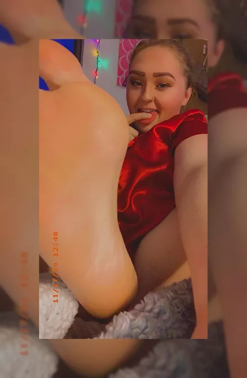 If you sub to my OF, this month, I’ll send you 10 free videos🥳 all over 2 mins. My name/link is in the comments ⬇️⬇️⬇️⬇️⬇️ by gingersnaps_101