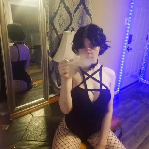 If you think smoking is gonna kill you, just wait till you get ahold of me 💕 by a_newtype_ofpressure