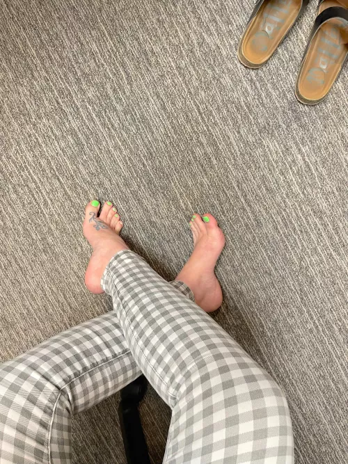 If you walk into my office.. by HotWifesTalentedFeet