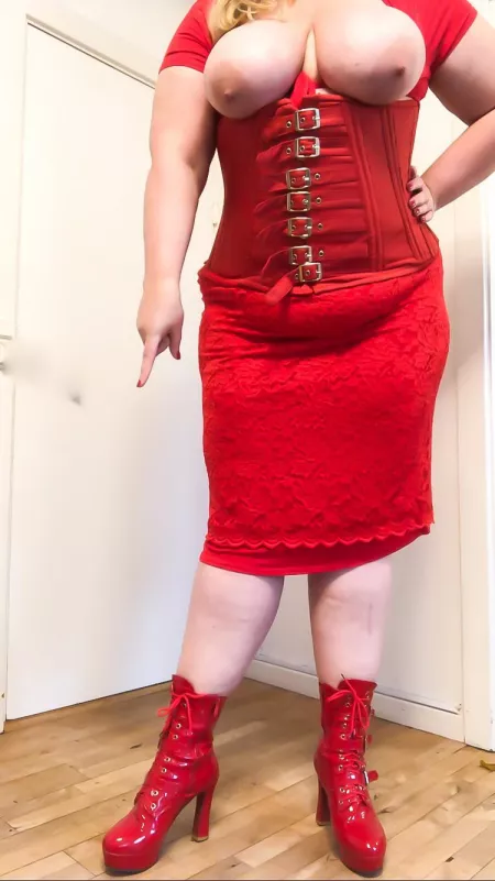 If your cock is small or not worth attention. I will just stuff the whole of you up my cunt😈 Have you ever worshipped a 6’8 Goddess in heels 💋💦 by Divine-Andromeda