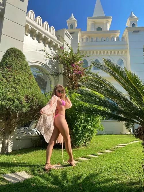 If you’re looking for a perfect body to bow down to, it’s your chance. Enjoy and be a good boy💦💸💋 by CartoonistSure7162