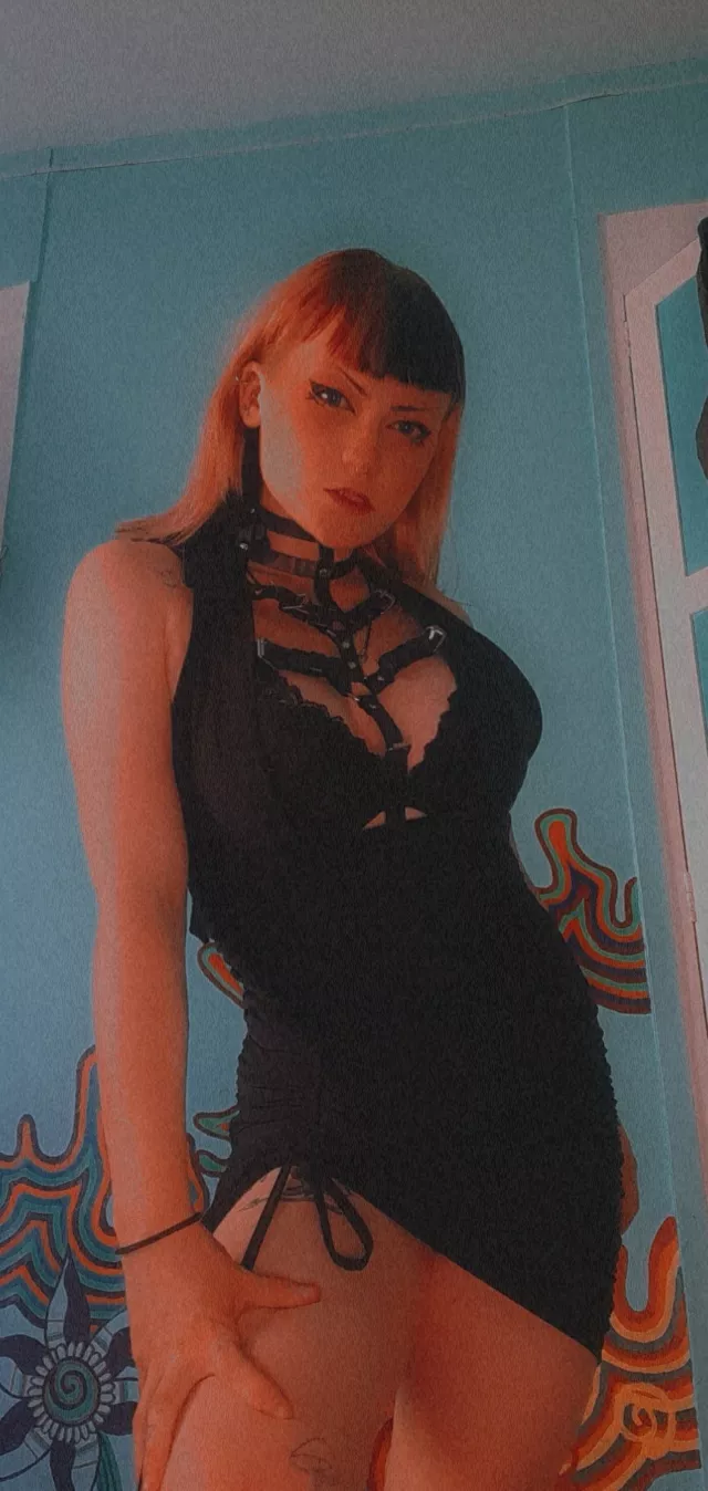 If you're reading this then i already own you. Why deny it, let urself relapse. [domme] posted by mini_st0ner