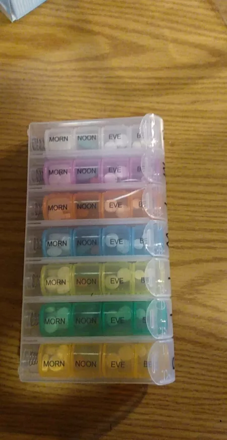 If you're sick of medication, clap your hands 👏🏼👏🏼 by ambieox