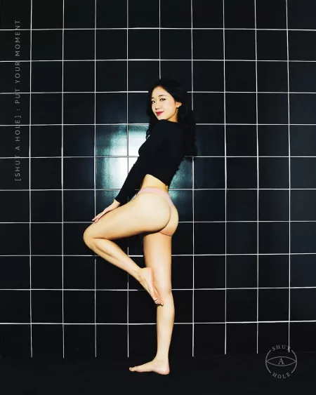 IG @ssing_vely by EtiennedeWilde