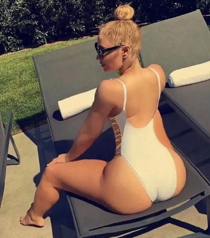 Iggy 🤤 posted by war_machine84