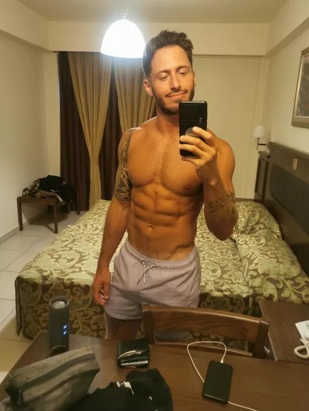 Ignore the terrible decor... by F-G-T