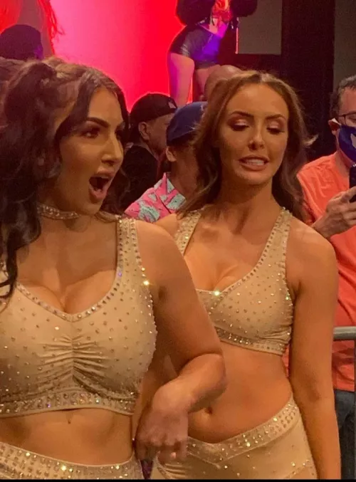 IIconics - Billie has a huge set of tits 😂 by MaleficentBus8