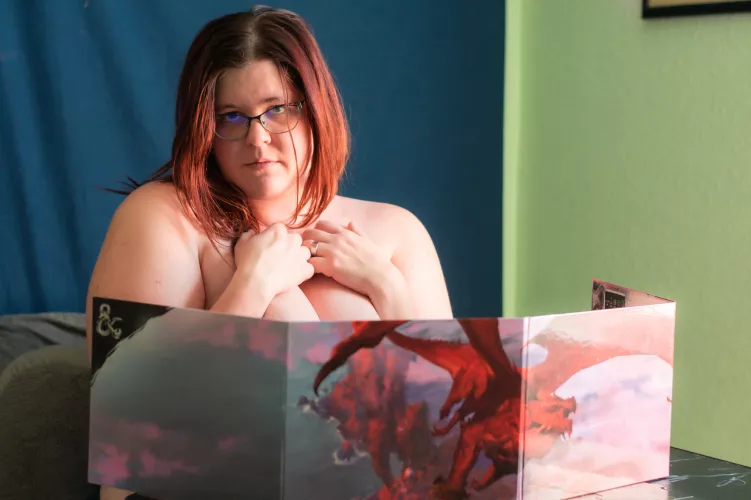 I'll be DM tonight by Nerdyshellbell