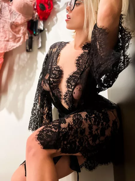 I’ll be your daily present 🎁 Subscribe for FREE❗️Link in comments ❤️ by Total-Detail7761