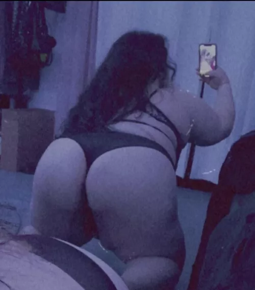 I’ll bring the peaches if you bring the cream 🍑 by GuardianOfTheeMoon