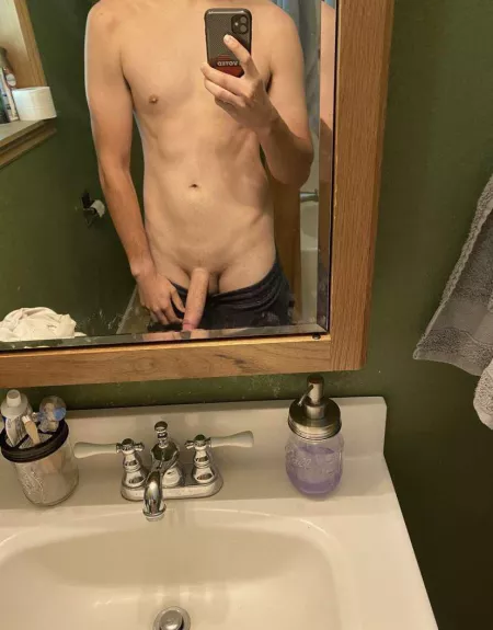 I’ll give you a dollar if you can get the whole thing down your throat 😏 (m) 24 by DanielFrank6966