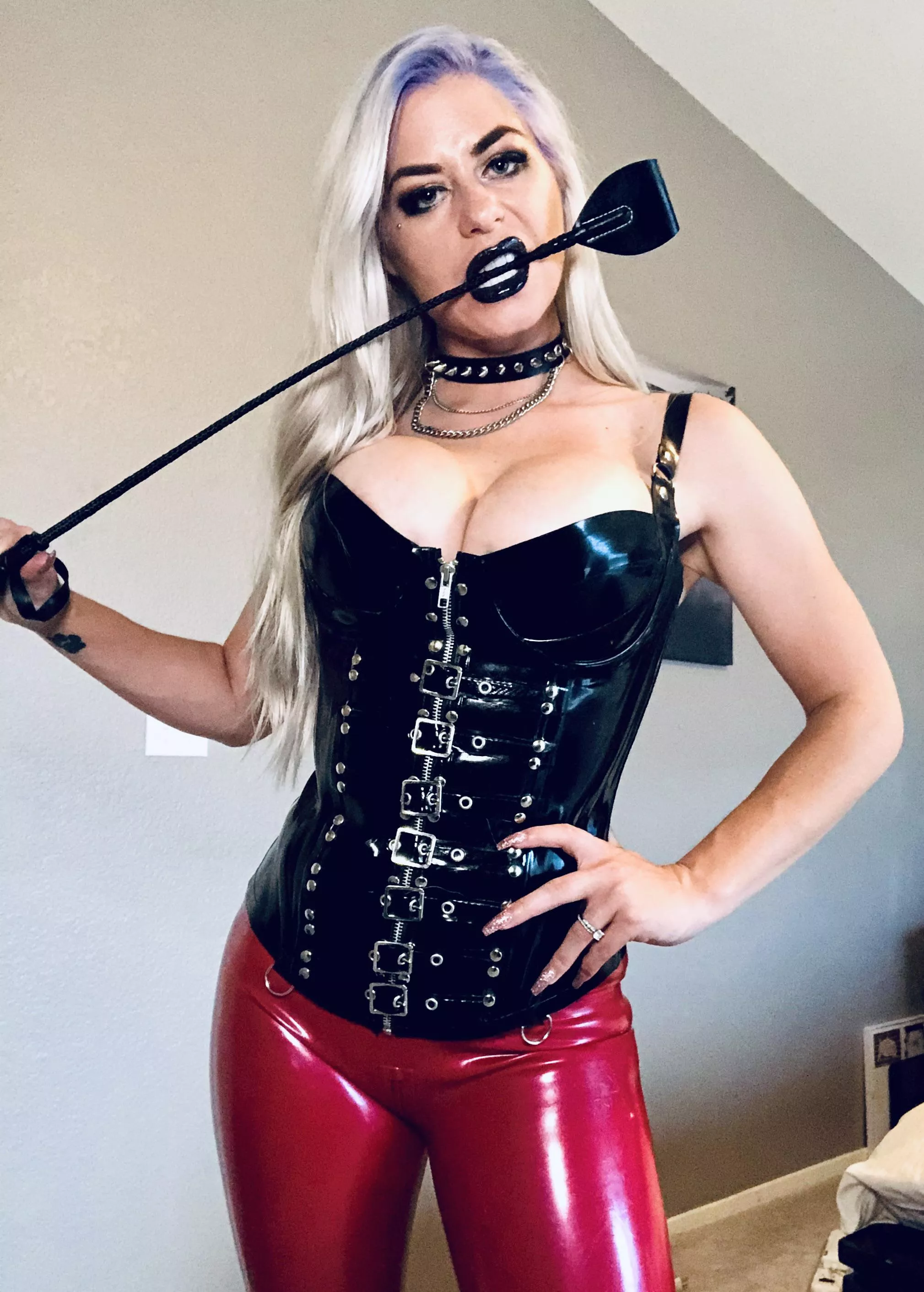 I’ll give you bruises and bite marks 😈 [oc] posted by WhoredrobeMod