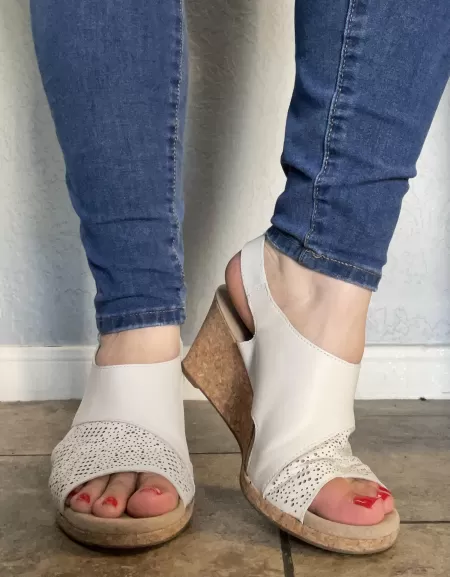 I’ll Let You Have Them👡💋 by FeetFetishHeaven