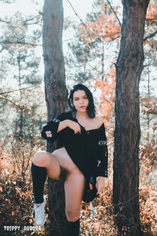 I'll raise my leg so you can get a better look of my hairy pussy by trippypotatoo