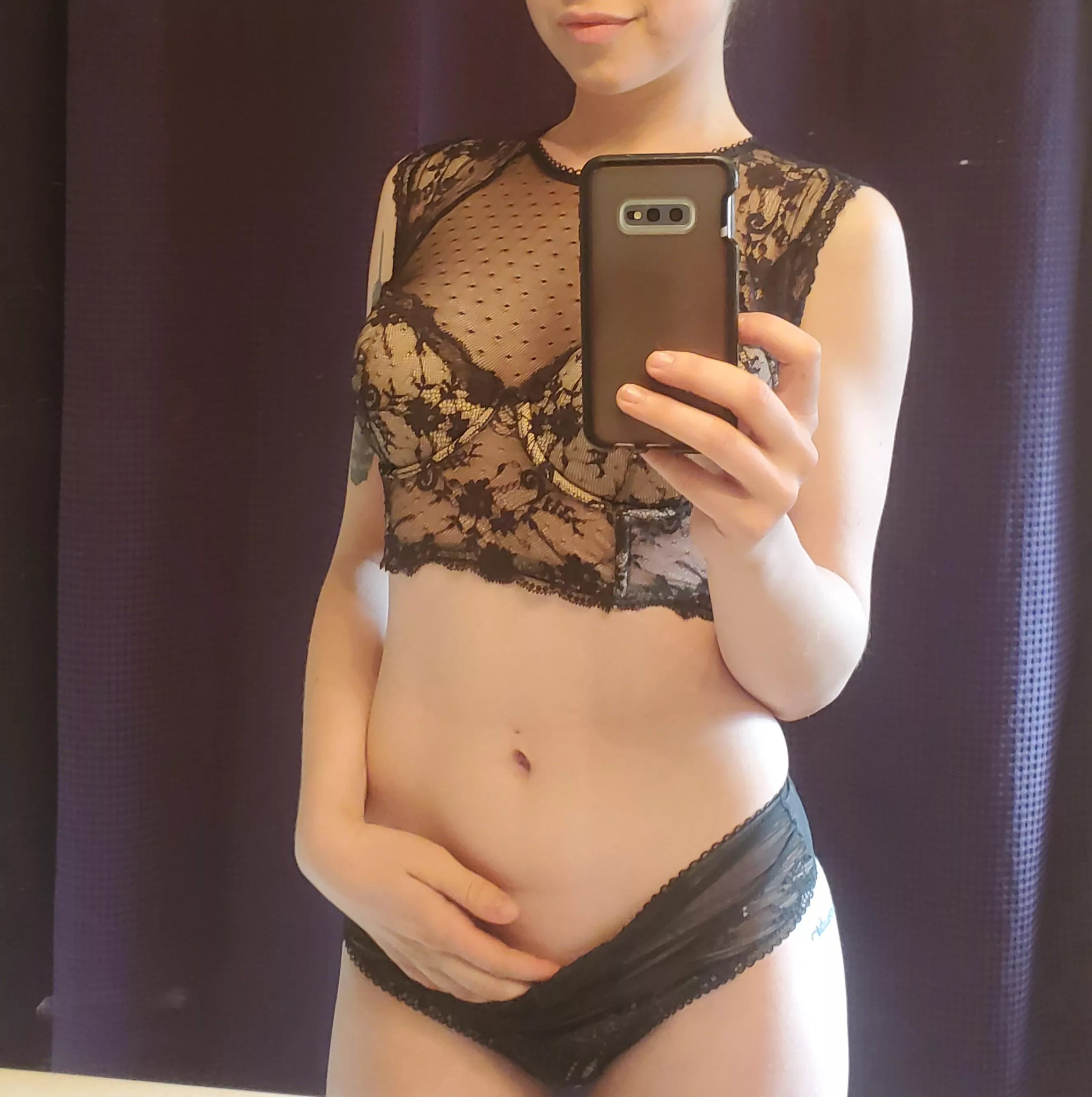 I'll send a topless tease to anyone who comments 😘 posted by jalapenos690