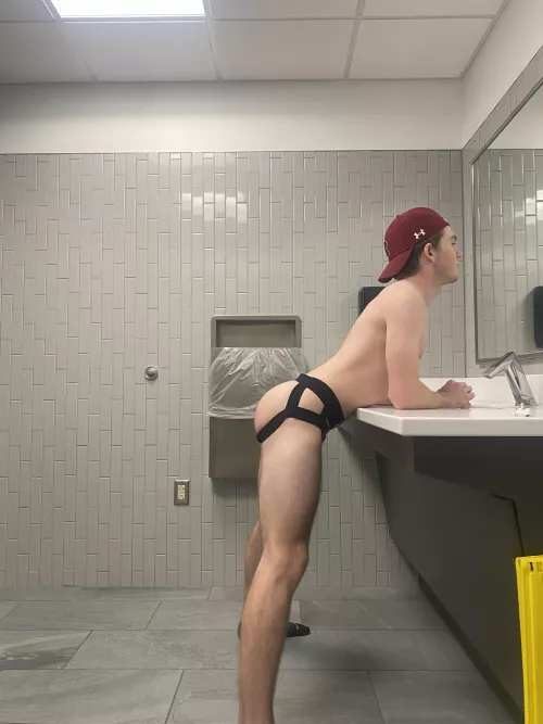 I’ll wait all night by sirmondo2020