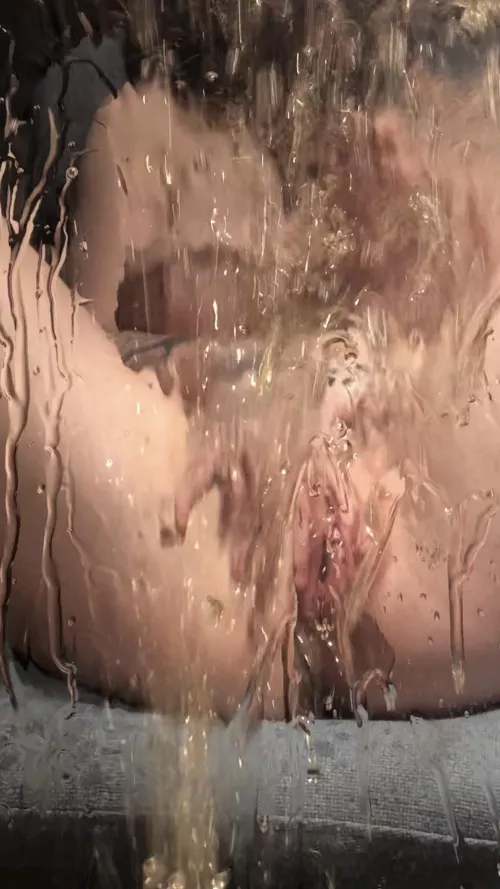 i’m 18 and i love making messes with my juice 😈 by that1girlyoukno