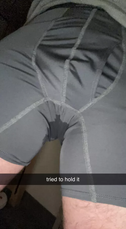 i’m 18 ( virgin pussy ) and really want to be controlled by acuteboyo