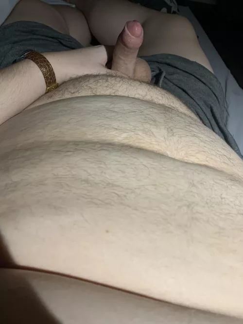 I’m 21 czech boi looking for chat or snap… I’m so horny rn by bearlawst
