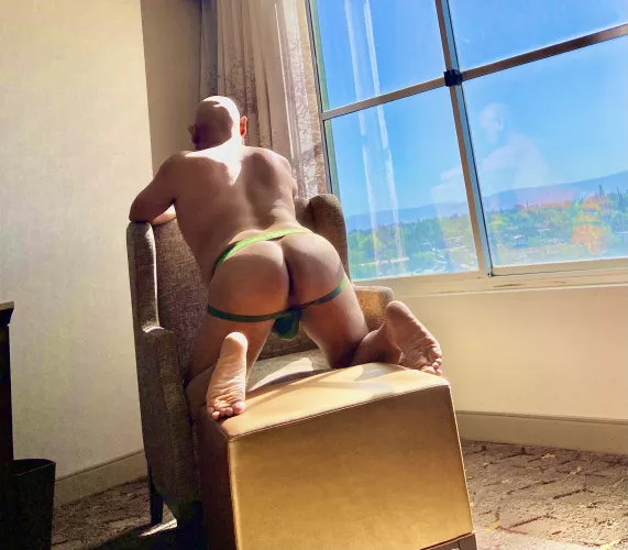 I’m 35 does my ass look fuckable? by XxMichaelSantosxX