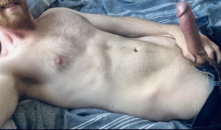 I’m 6’4, enjoy long walks on the beach, giving out spankings, and having you worship my cock while you sit on my bearded face by MrSeymour_Butts