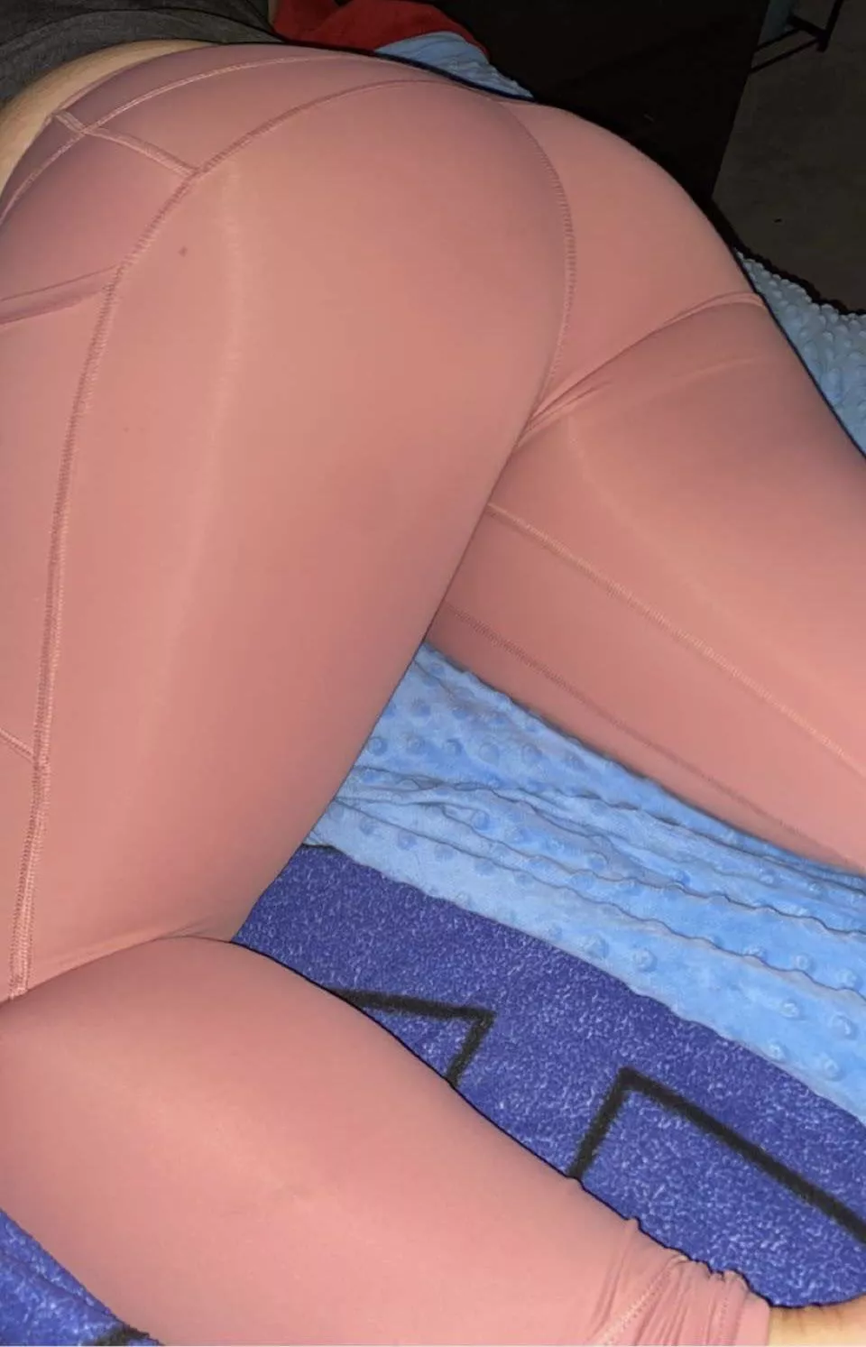 I’m a big fan of the pink leggings. What do you think? posted by lexie_62