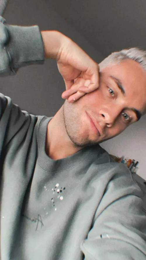 I‘m a blonde now 💁🏼‍♀️ by LauryDana