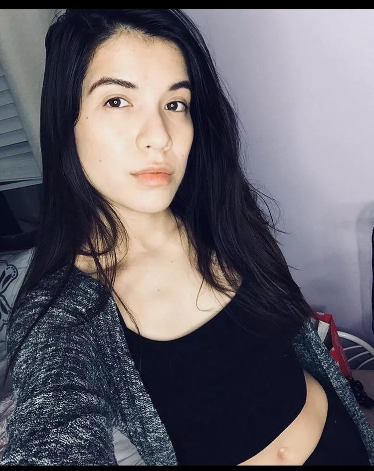 Im a cuck looking for a bull to roleplay with. Basically the bully fucking my girlfriend DM Me! Or DM My discord:FlowerWazer#0211 posted by FlowerDevour69