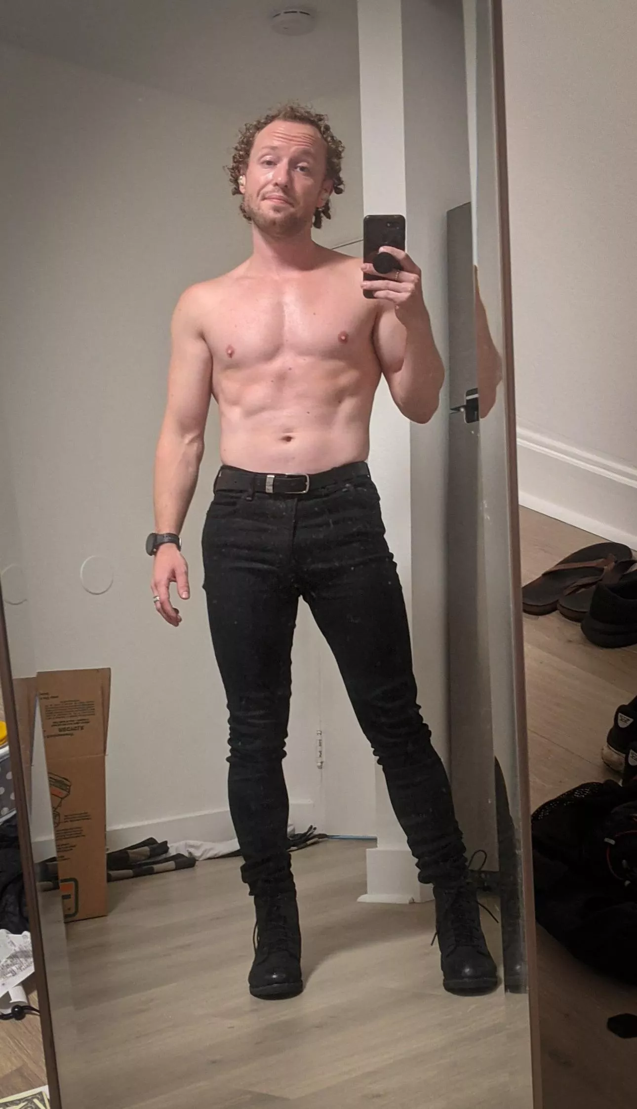 I'm a fan of this outfit 😁 posted by thinkingkinky