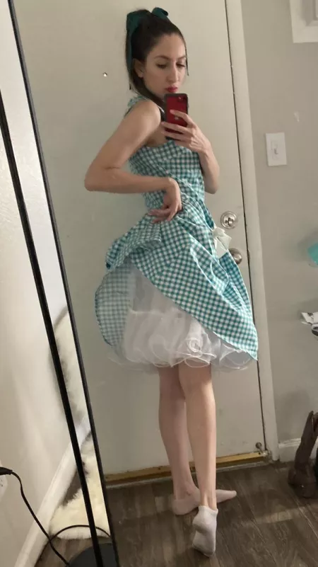 I’m a fun sized cutie 🥺 by egirlfromyournight