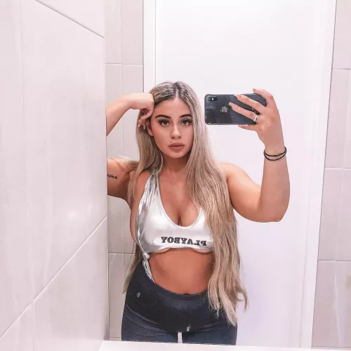 I’m a good girl that does bad things and I’ve got you on my list 😮‍💨👀 but do I make you horny baby? by ItsMilly3