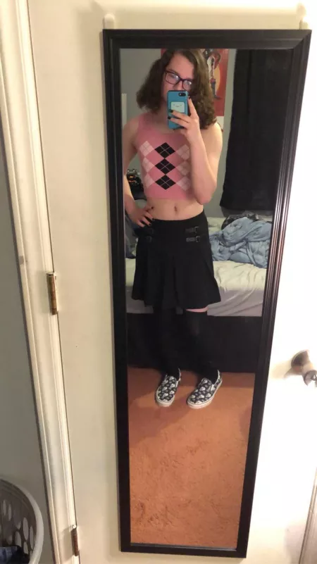 I’m a lil new to this, so I’m a bit nervous by Ramonsta175