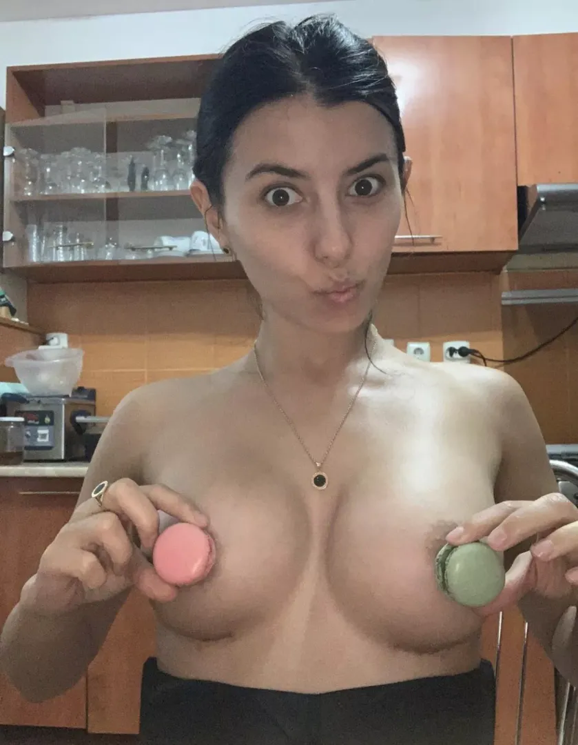 I’m a little bit goofy! posted by goddesszenaxxx