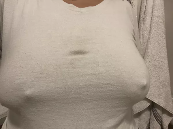 Im a little cold…can you warm me up?? by beautifulbrowngirl19