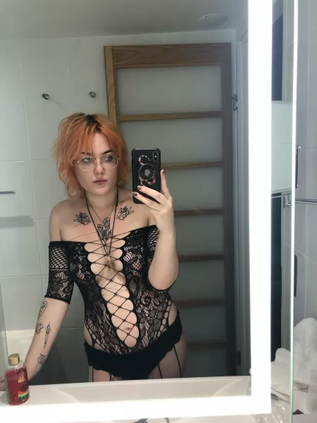 I’m a little mess by angel_peach_