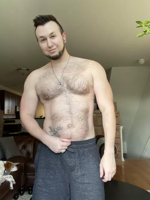 I’m a little squishy and very hairy. That’s all. 👋 by OhJesusGross_