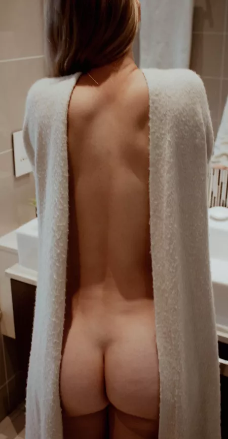 Im a petite blonde looking for a good time by NatashaBabe20