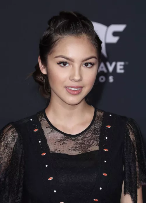 I’m a simple mistress seeking a submissive slave to explore my kinks chat me on Snapchat n_hembrown21 by throwaway362882