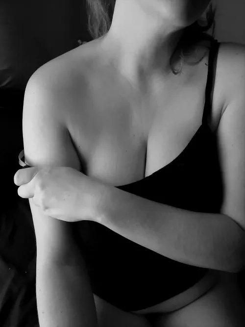 I'm a sucker for black and white by NaturallyNaomi