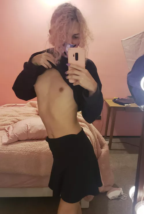 i'm about to open the door for the delivery guy 💜 by Kirliaaa